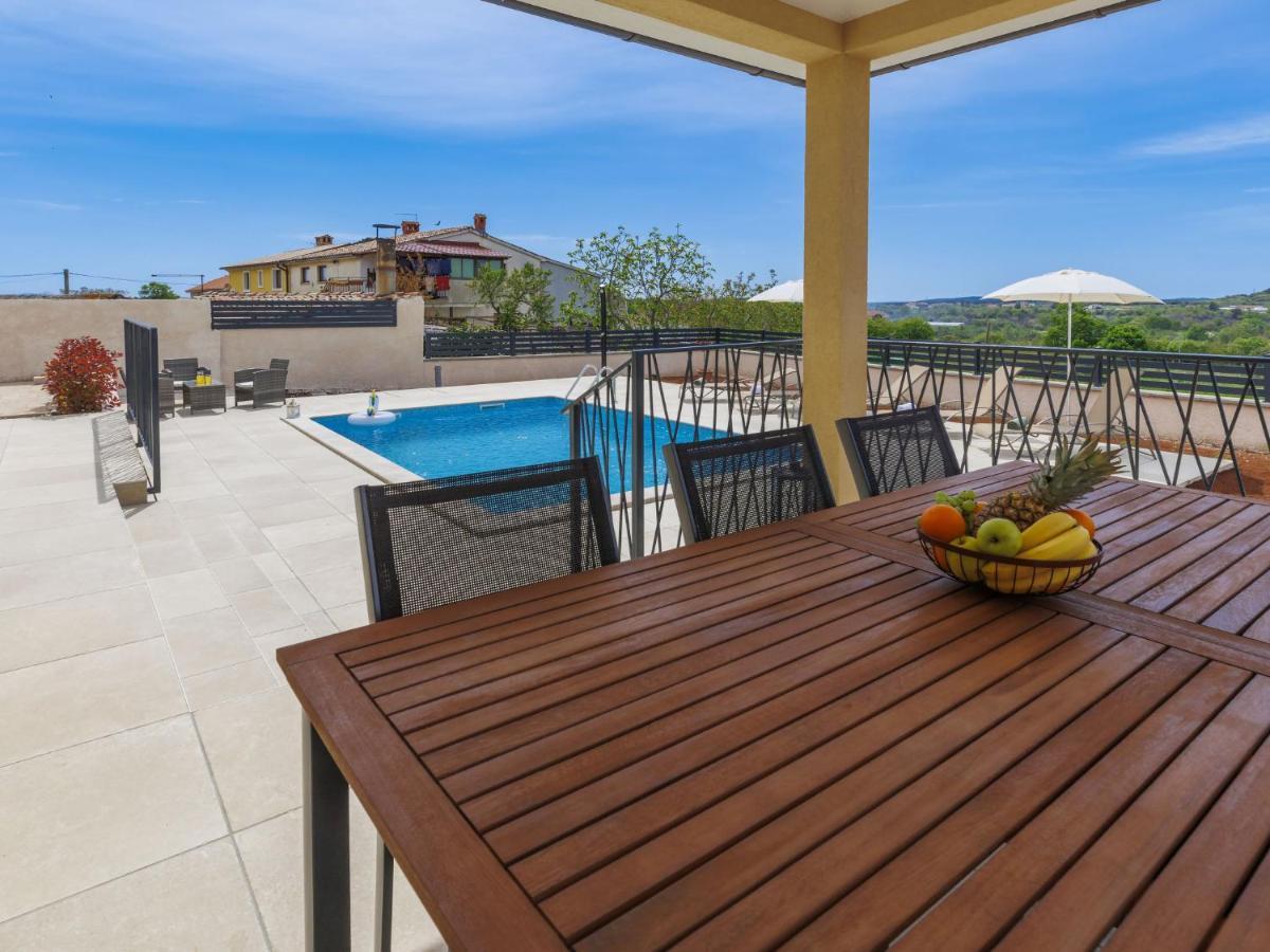 Holiday Home Villa Dora By Interhome Pula Exterior photo