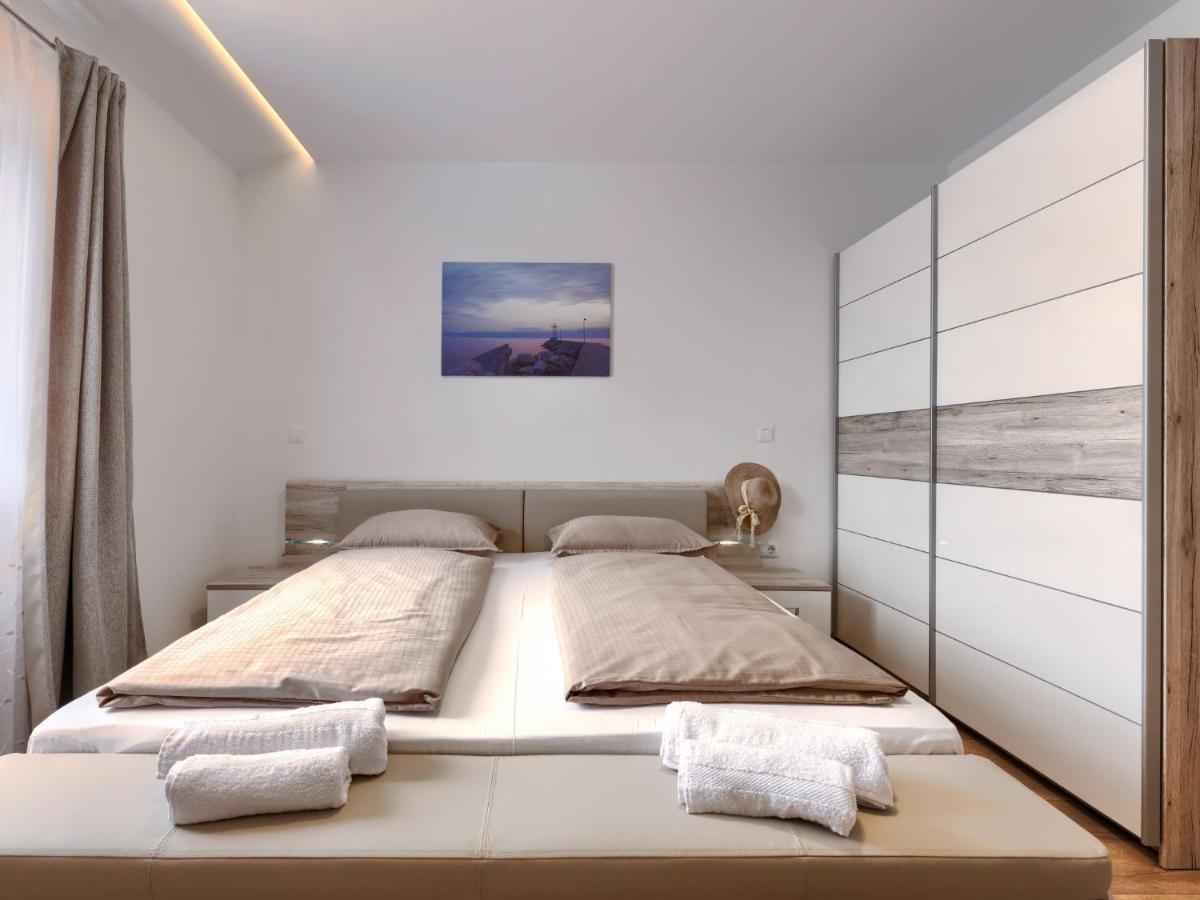 Holiday Home Villa Dora By Interhome Pula Exterior photo