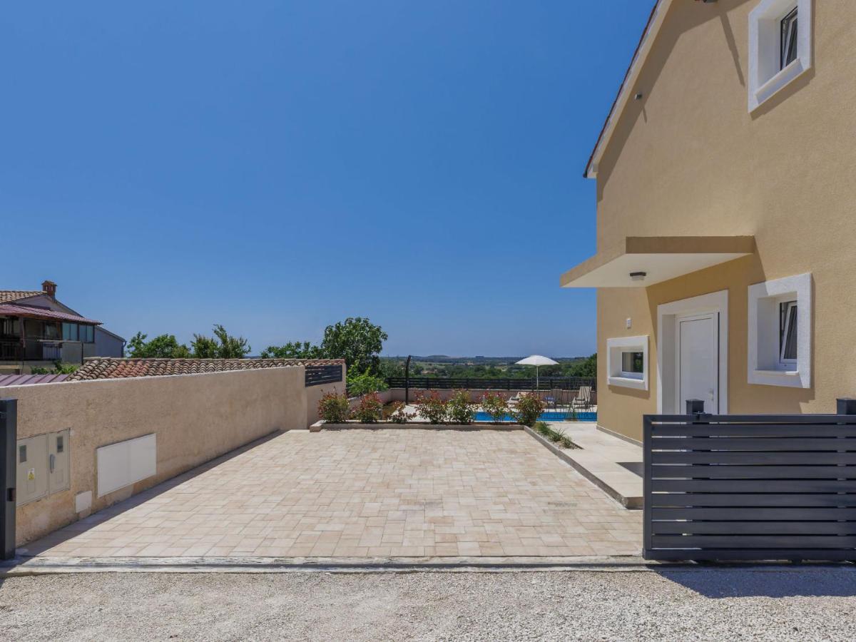 Holiday Home Villa Dora By Interhome Pula Exterior photo